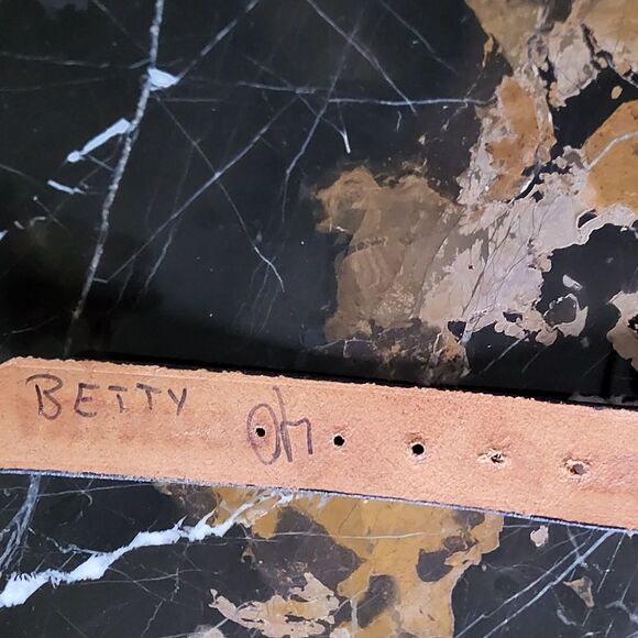 BROWN TAN LEATHER TOOLED Stamped Country Girl "Betty" Horses 50'L - Picture 4 of 13